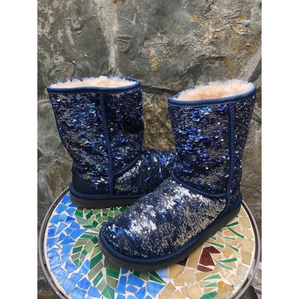 UGG Australia Sparkle blue/silver Sequin Boots 1002765 size 6 (UGG100